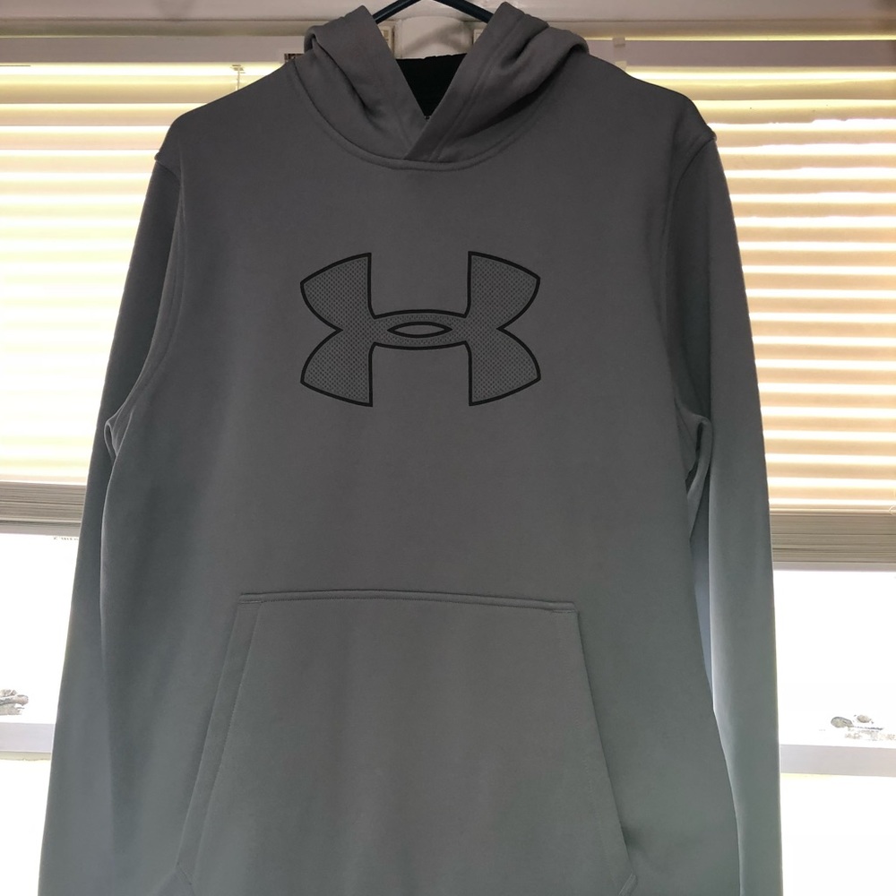 Brand new under armour hoodie